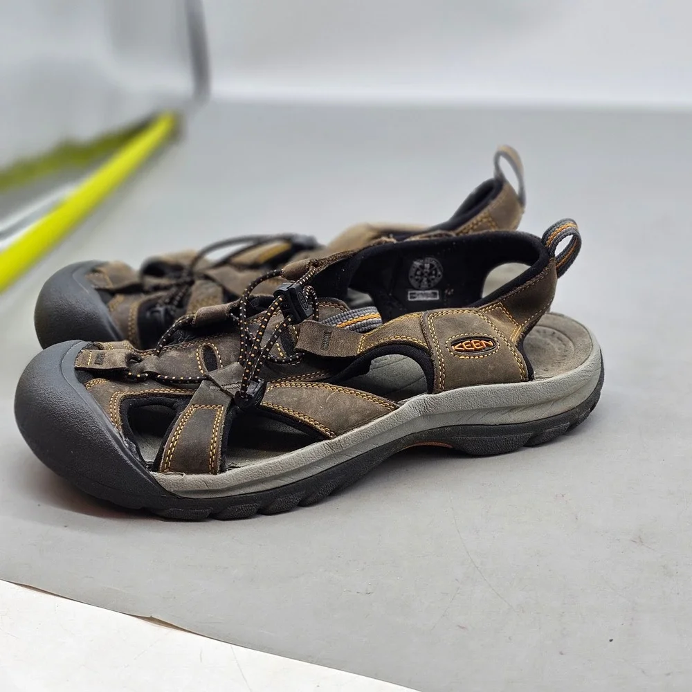 Keen Newport H2 Mens Brown Leather Waterproof Hiking Sandals Size 10 102321